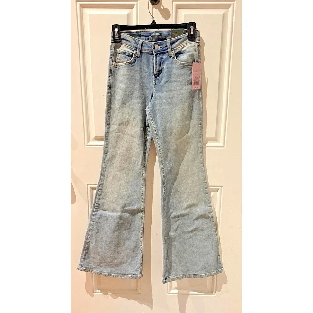 Wild Fable Mid Rise Flare High Stretch - Size 0 / 32